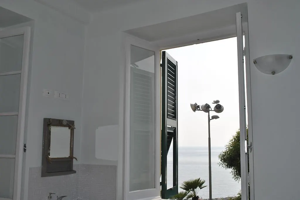 Al Piccolo Scoglio - Room & Breakfast 카모글리