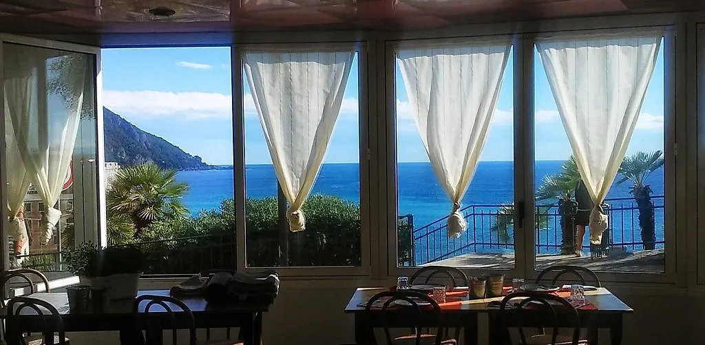 Al Piccolo Scoglio - Room & Breakfast 카모글리 0*,  이탈리아